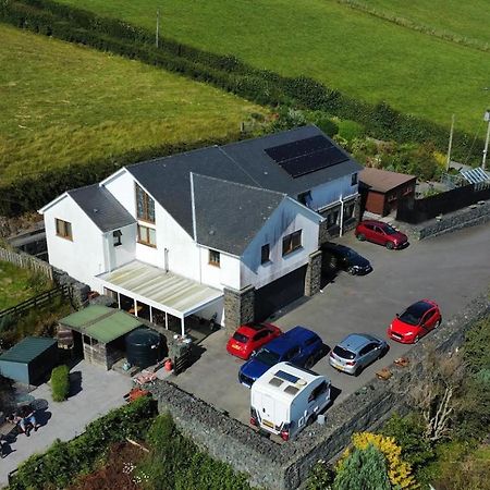 Y Grange Bed & Breakfast Llanfihangel-y-Creuddyn Екстериор снимка