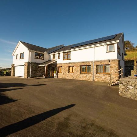 Y Grange Bed & Breakfast Llanfihangel-y-Creuddyn Екстериор снимка