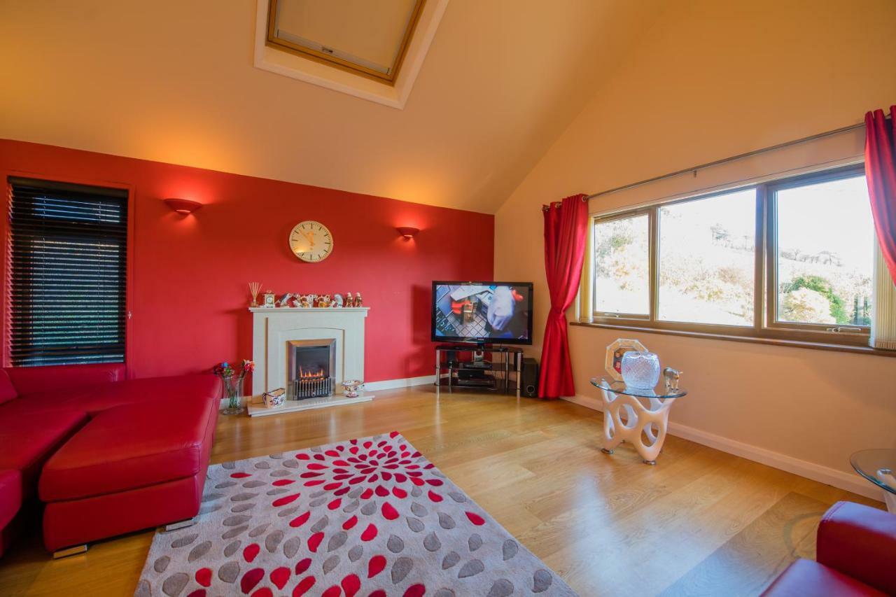 Y Grange Bed & Breakfast Llanfihangel-y-Creuddyn Екстериор снимка