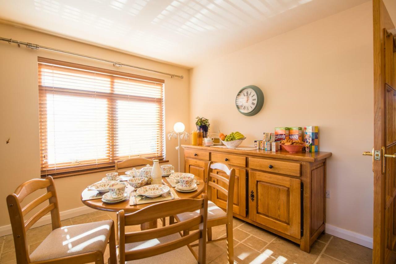 Y Grange Bed & Breakfast Llanfihangel-y-Creuddyn Екстериор снимка