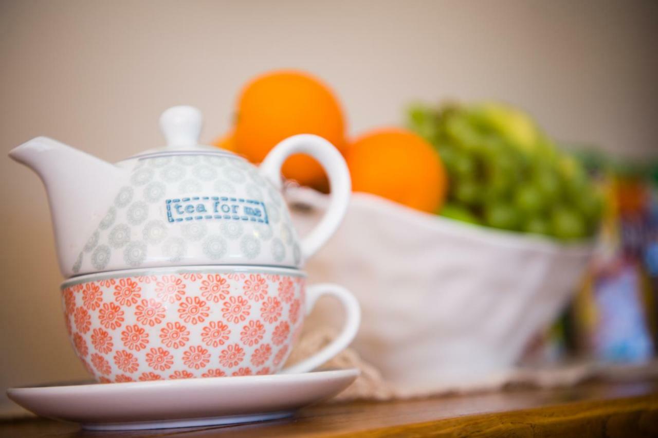 Y Grange Bed & Breakfast Llanfihangel-y-Creuddyn Екстериор снимка