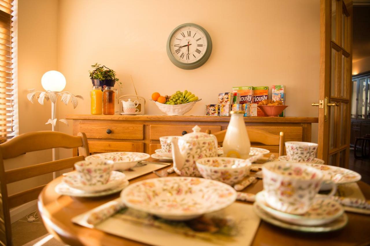 Y Grange Bed & Breakfast Llanfihangel-y-Creuddyn Екстериор снимка