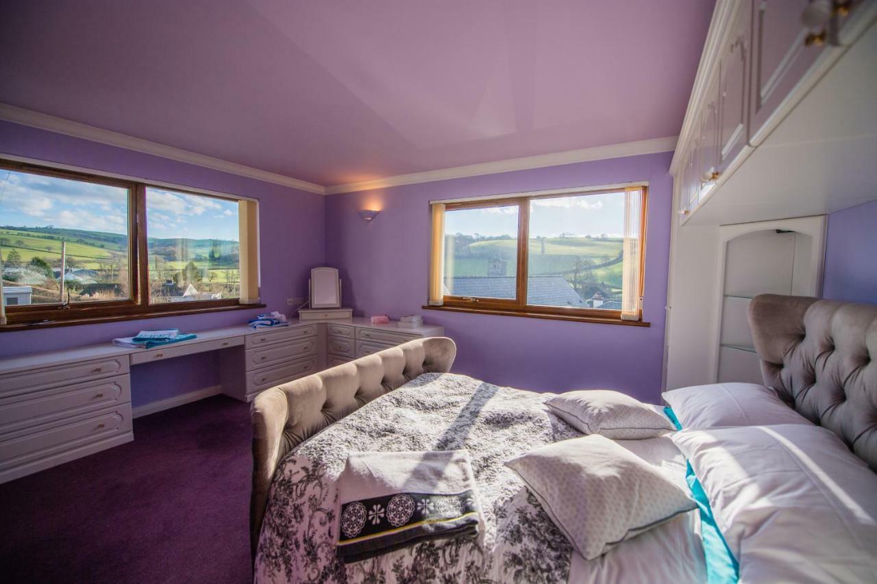 Y Grange Bed & Breakfast Llanfihangel-y-Creuddyn Екстериор снимка