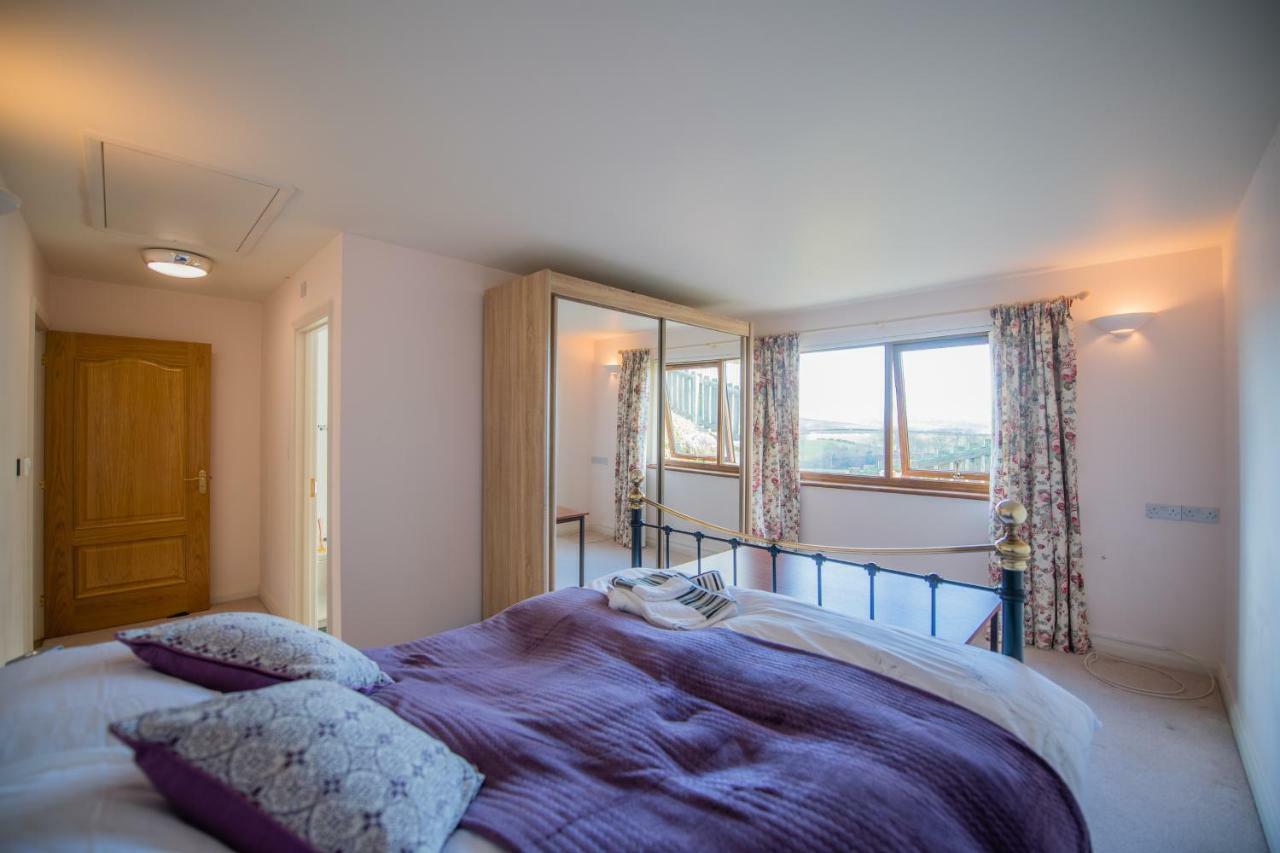 Y Grange Bed & Breakfast Llanfihangel-y-Creuddyn Екстериор снимка