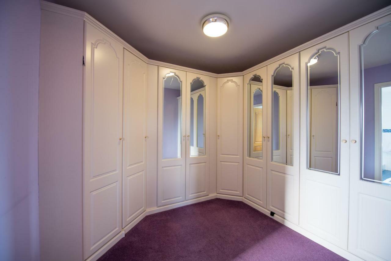 Y Grange Bed & Breakfast Llanfihangel-y-Creuddyn Екстериор снимка