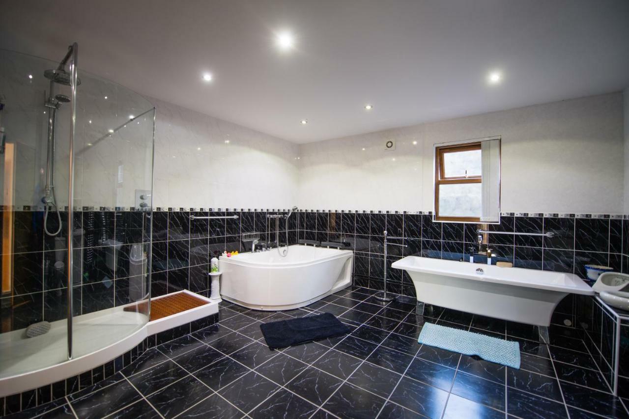 Y Grange Bed & Breakfast Llanfihangel-y-Creuddyn Екстериор снимка