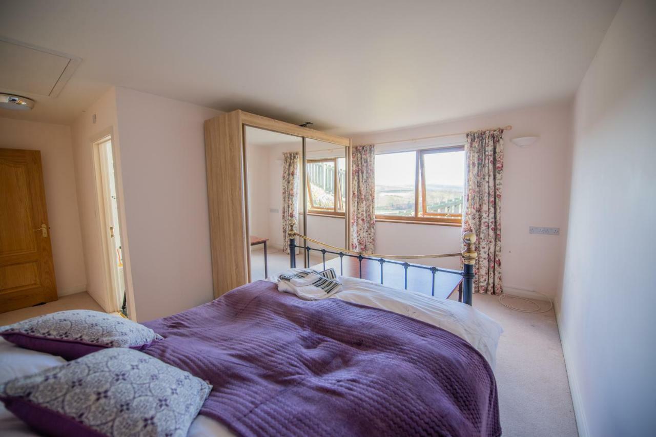 Y Grange Bed & Breakfast Llanfihangel-y-Creuddyn Екстериор снимка